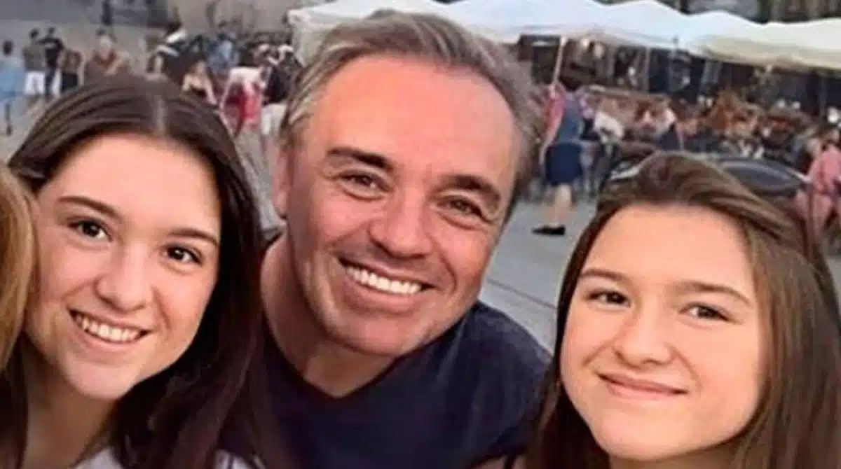 Gêmeas de Gugu comemoram aniversário separadas e explicam