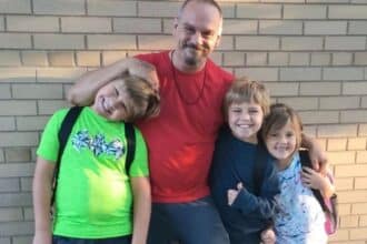 Pai disse por que deixou os filhos na casa