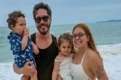 Viih Tube mostra seu caçula na UTI após sofre queimadura de segundo grau e impressiona