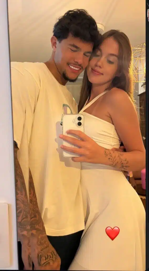 Bruninho Samudio ao lado da namorada