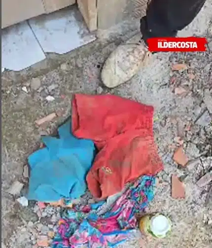 Roupas de crianças que foram encontradas