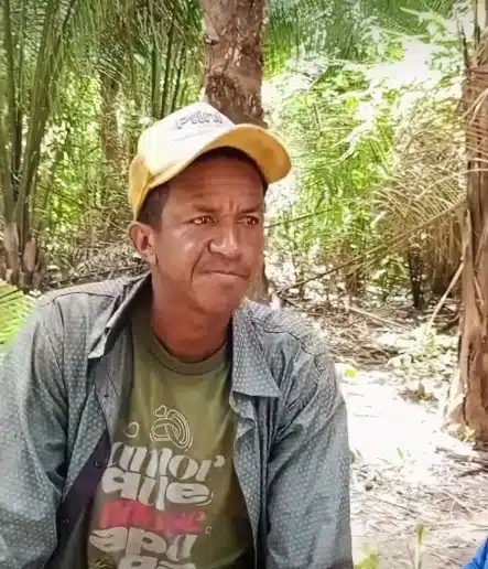 Pessoa que achou as pegadas das crianças