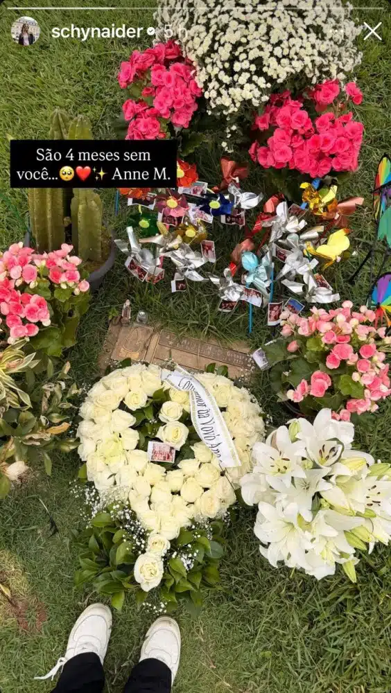 Schynaider Moura mostra homenagens para a filha