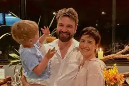 Fernanda Vasconcellos exibe filho com a avó /Reprodução Instagram
