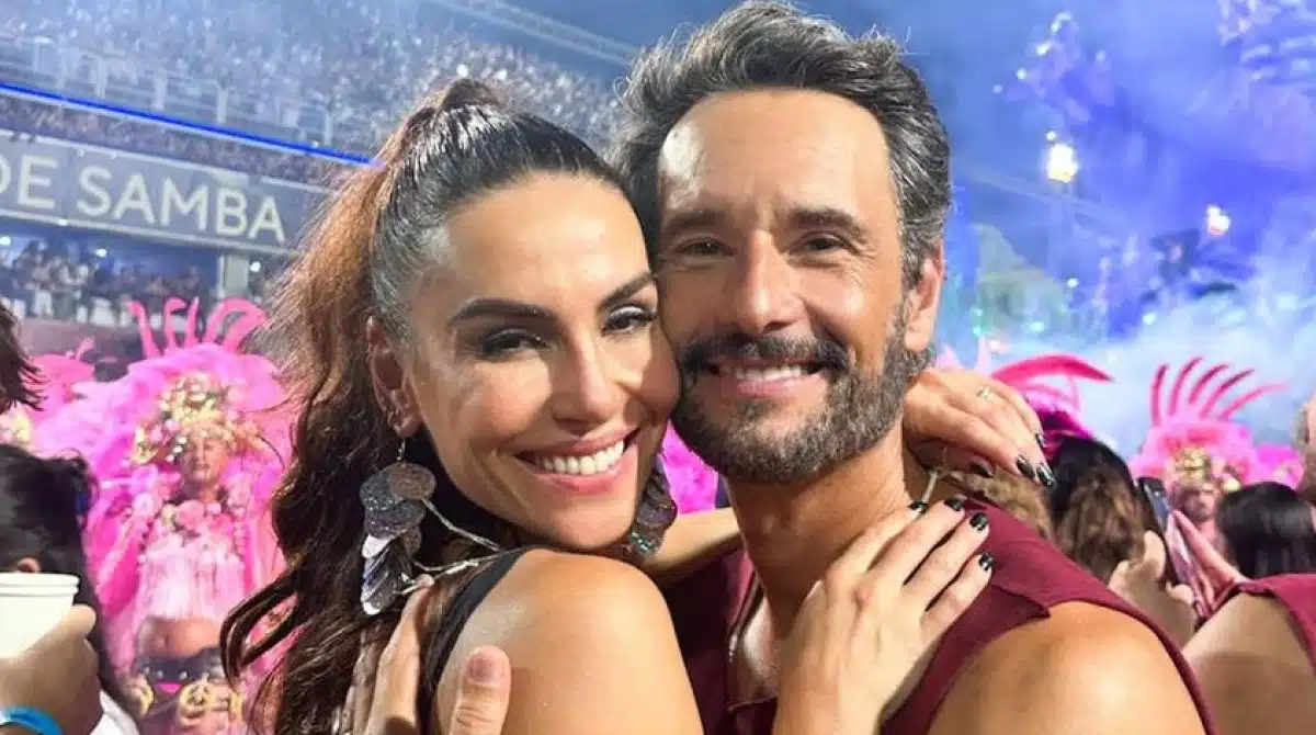 Mel e Rodrigo Santoro mostram a bebê na creche