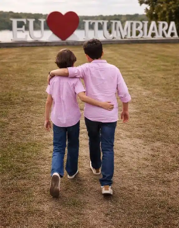 Prefeito de Itumbiara mostrou esta foto de seus netos