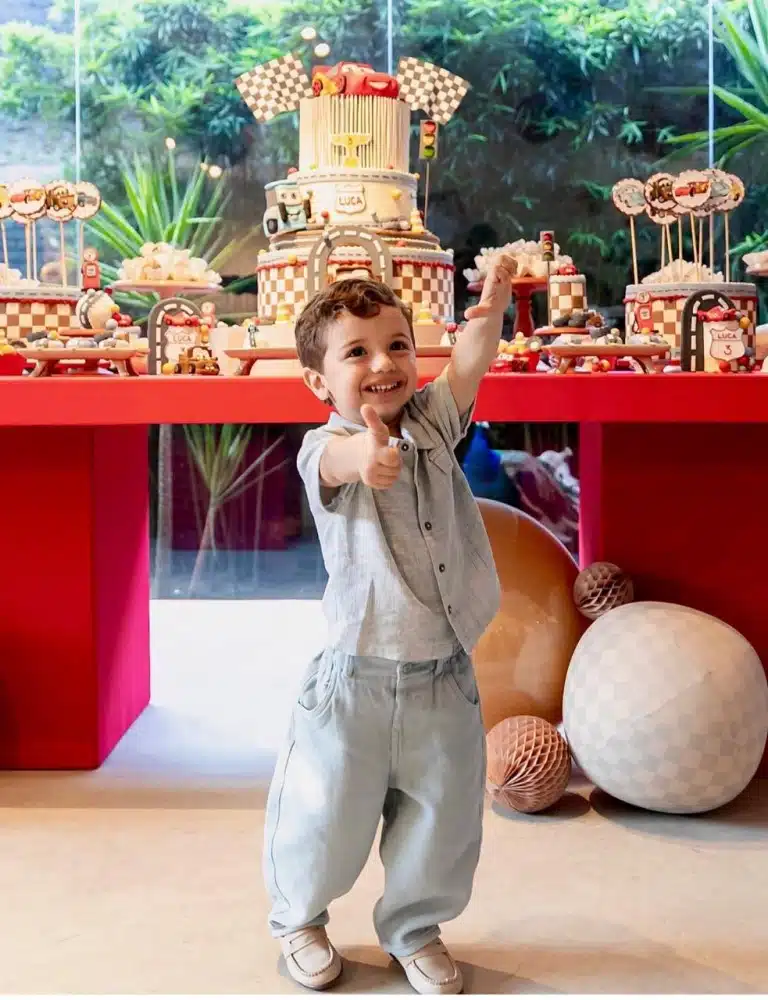 Luca, caçula de Claudia Raia, ganha sua 2ª festa