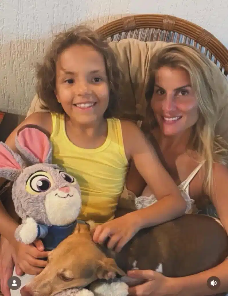 Filha de Ivete e Daniel Cady chama atenção pela semelhança com tia paterna