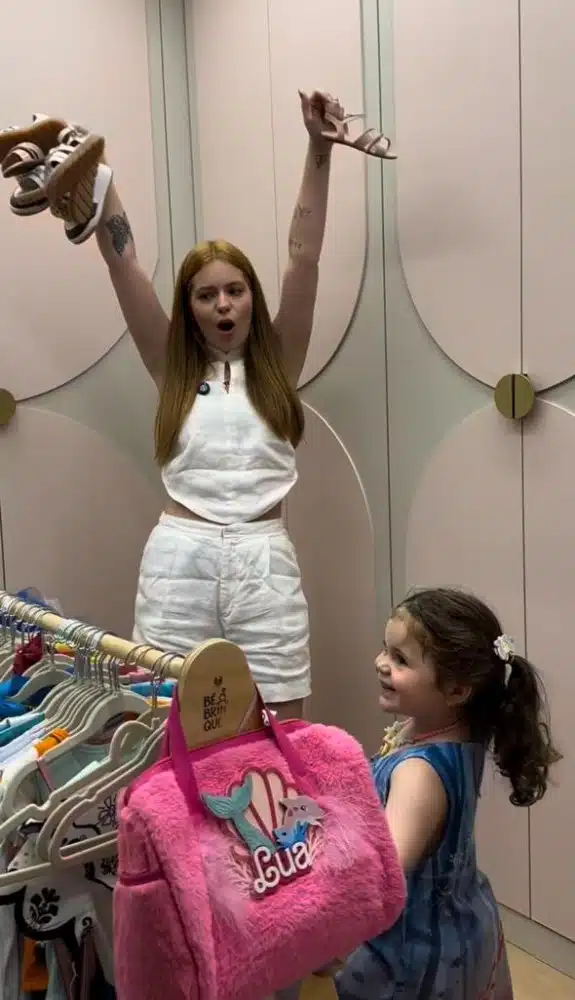 Viih mostra filha com Eliezer em seu closet
