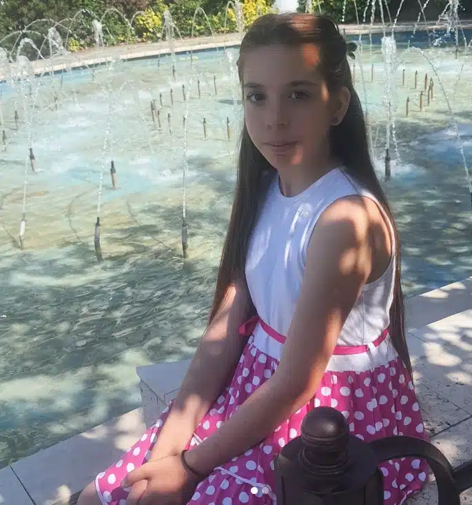 A menina Jázmin Zoé que é filha de Gabriella Gaspar