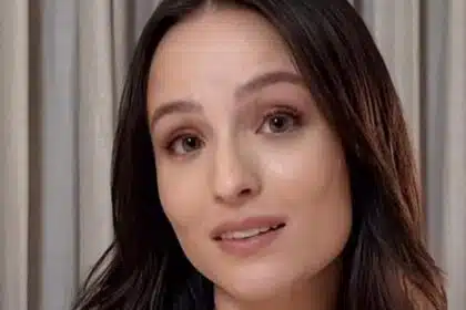 Larissa Manoela desabafa sobre sonho de ser mãe