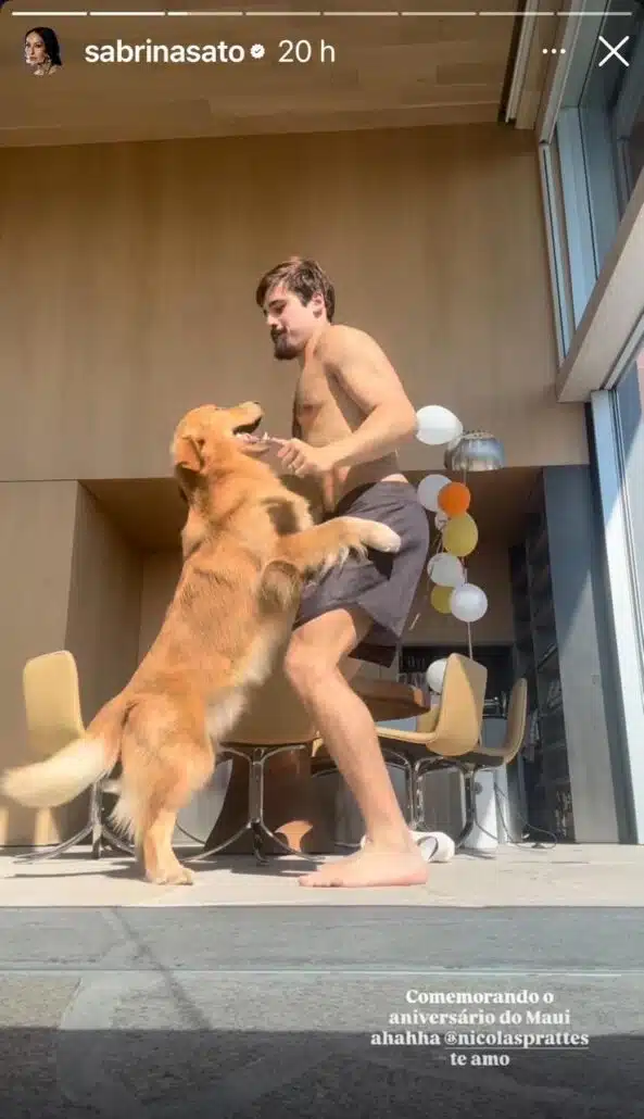 Nicolas Prattes no aniversário do cachorro