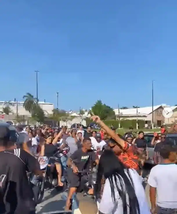 Familiares fizeram manifestação pelos primos