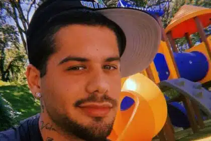 Zé Felipe mostra quarto dos filhos na nova mansão