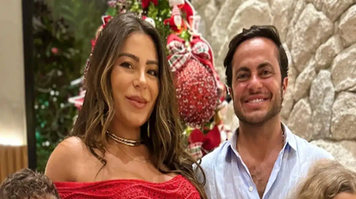 Andressa Ferreira mostra ensaio newborn de seu bebê com Thammy Miranda