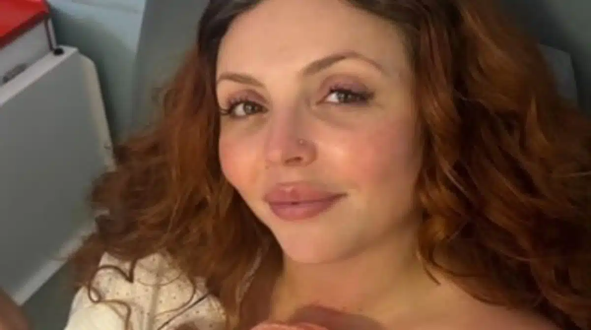 Cantora mostrou as filhas gêmeas que têm AME