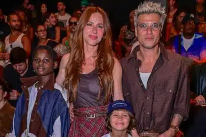 Giovanna Ewbank e Gagliasso mostram estreia da filha na passarela