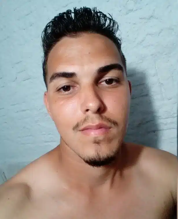 O ex-padrasto tirou a vida da menina Pétala