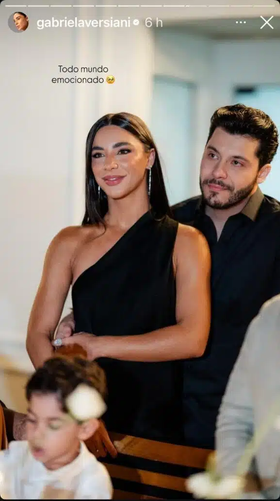 Murilo Huff, Gabriela e Léo posam em lindo casamento