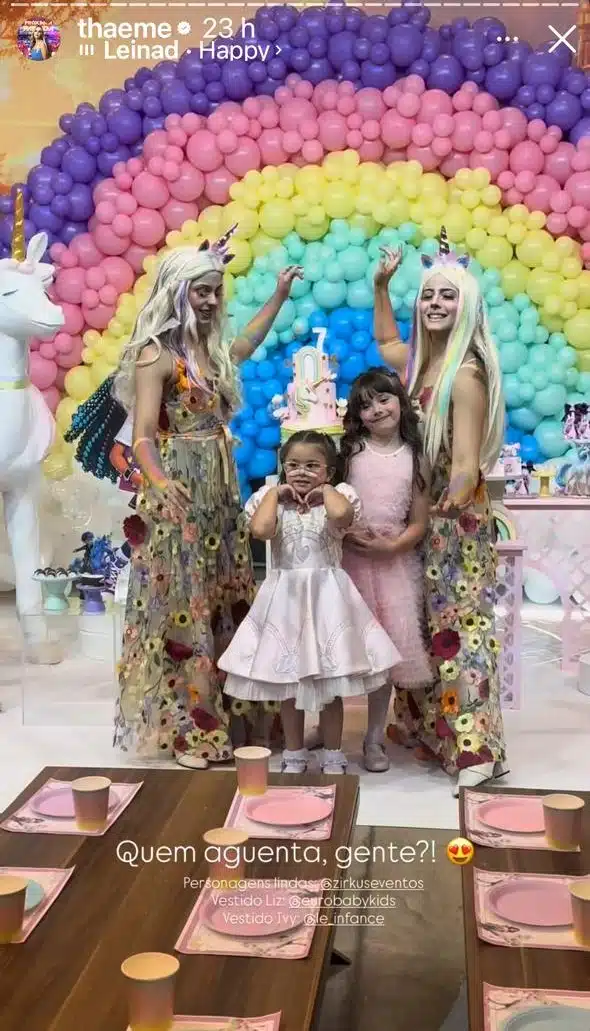 Thaeme mostra linda festa da filha