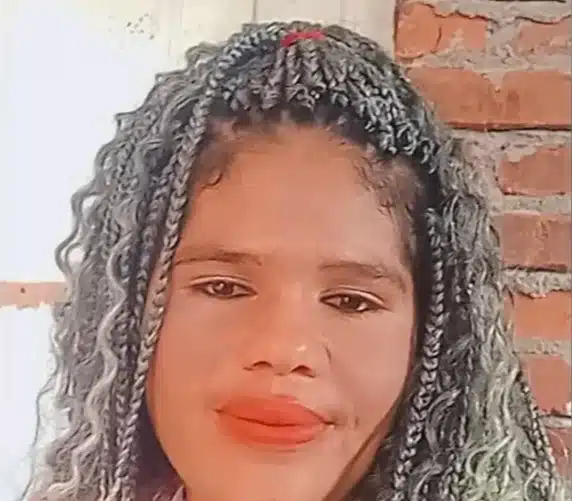 A mãe que deixou seus filhos para ir a festa, três deles partiram