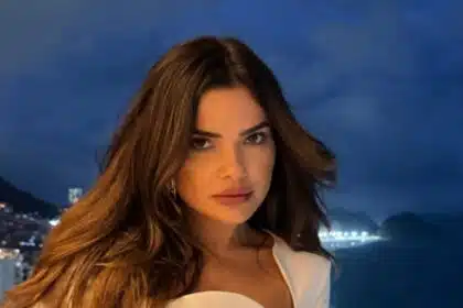 Vanessa Giácomo celebra os 16 anos do filho e se declara para ele