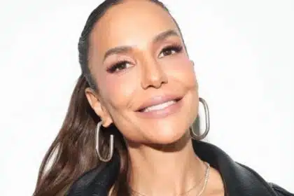 Ivete Sangalo estreia nas lutas com o filho