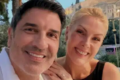Edu e Ana Hickmann viajam com filhos pra Grécia
