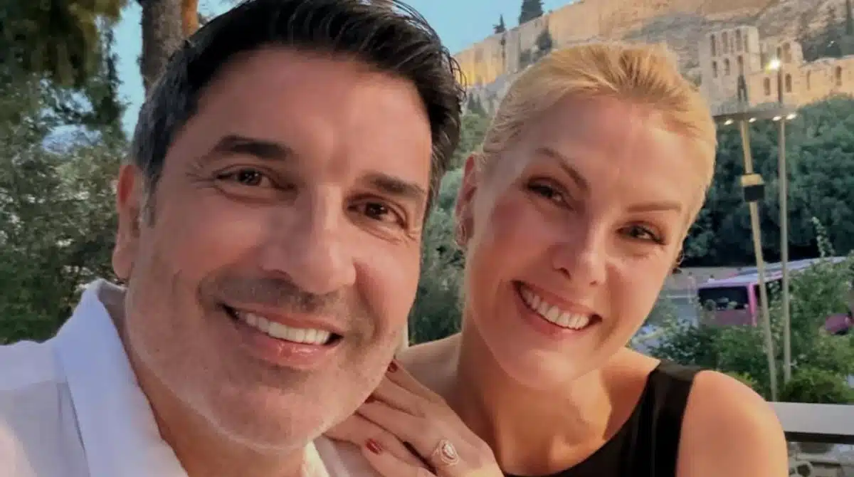 Edu e Ana Hickmann viajam com filhos pra Grécia