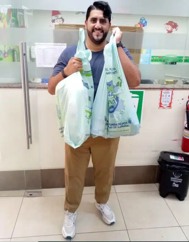 Pessoa que levou ajuda para bebê no hospital