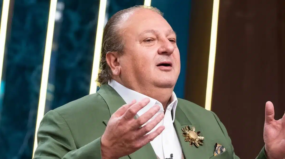 Erick Jacquin mostra filha fazendo compras em Paris