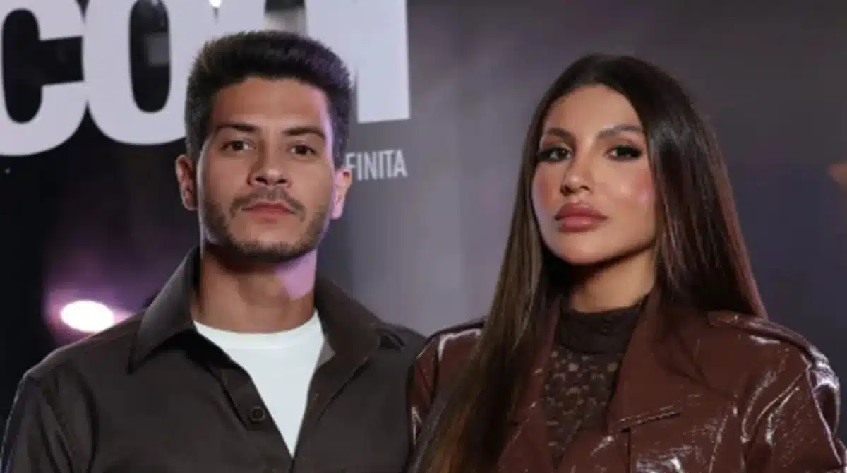 Filha de Arthur Aguiar posa em dia de beleza com a madrasta e resultado encanta