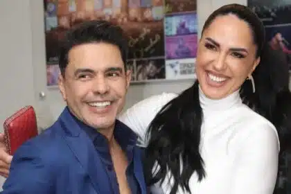 Zezé e Graciele Lacerda mostram a filha andando de salto