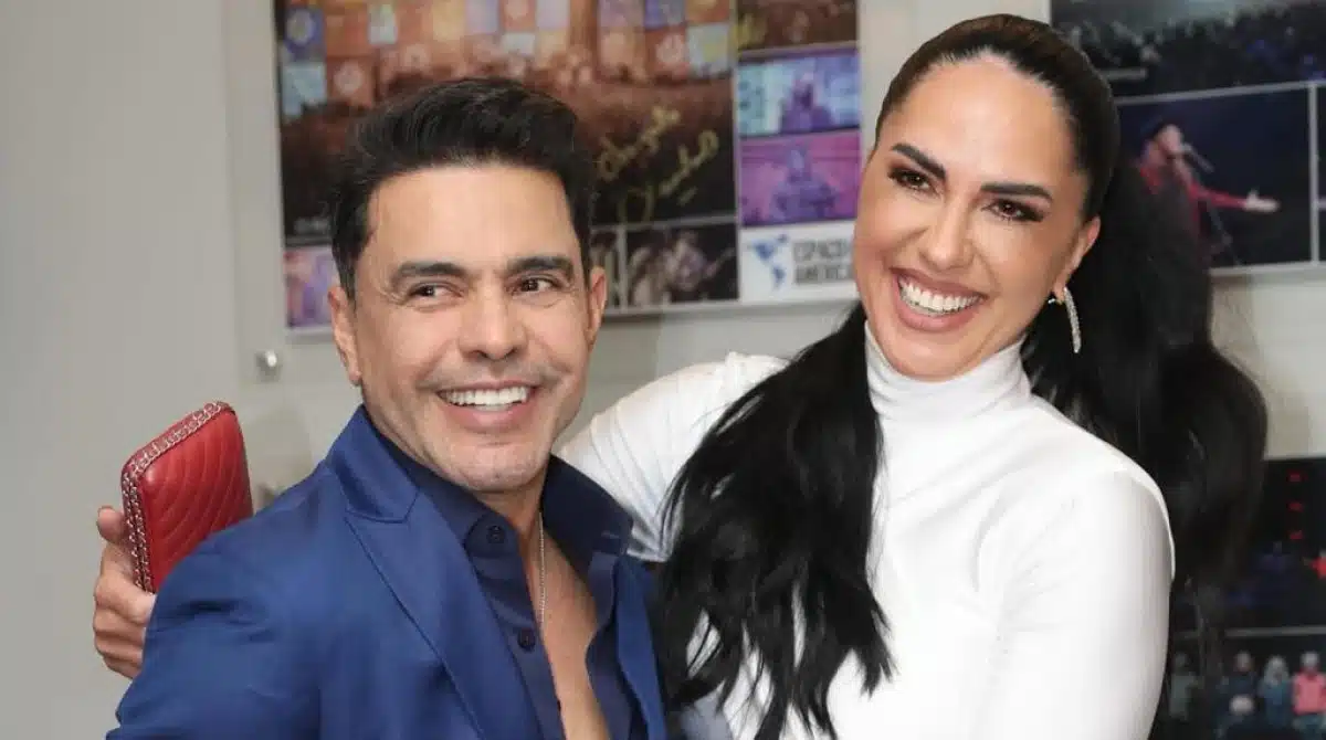 Zezé e Graciele Lacerda mostram a filha andando de salto