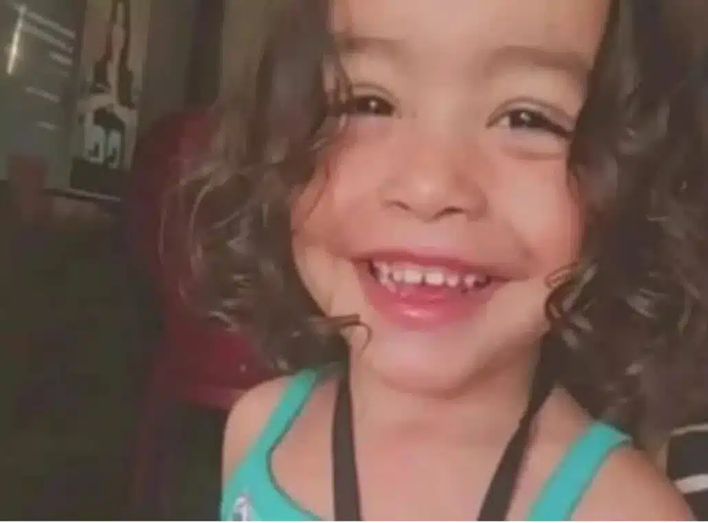 Está sendo investigado se infestação de piolho causou a partida desta menina
