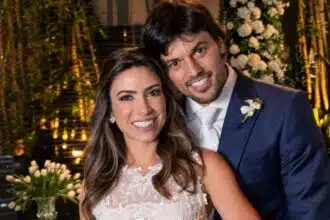 Patrícia Abravanel viajando com os filhos após crise no casamento