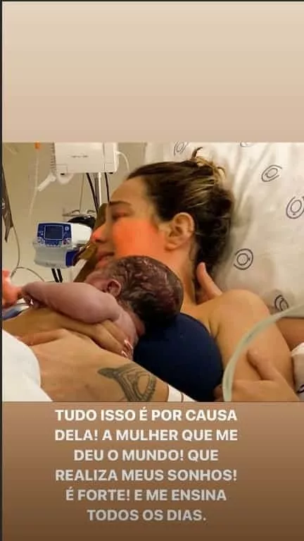 O bebê de Carol Dantas nasceu por meio de um parto normal