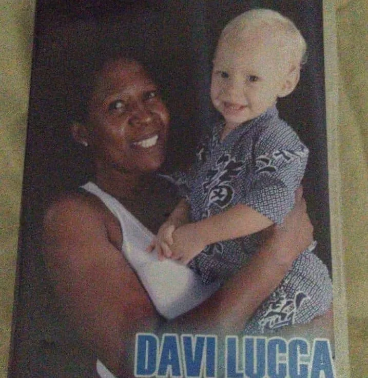 A babá do filho de Neymar com o pequeno Davi Lucca
