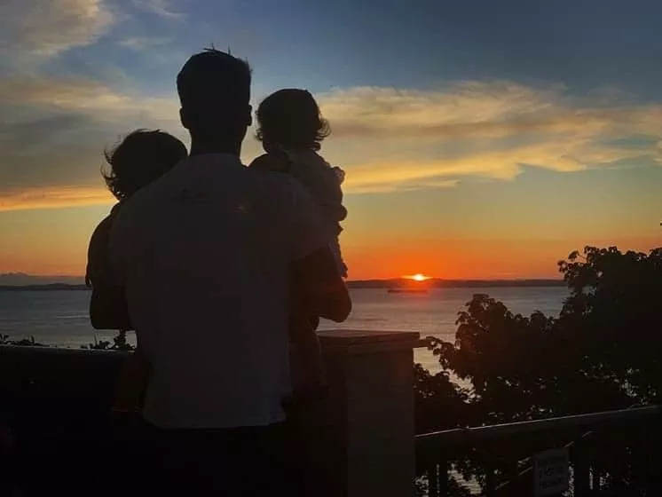 Daniel Cady posta foto encantadora com as filhas 