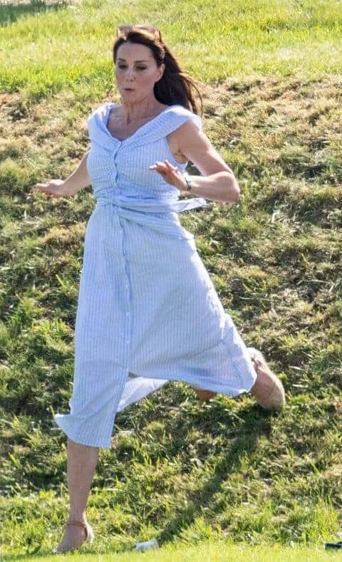 A duquesa Kate Middleton em sua última aparição, ela não apresentou nenhum sinal de que estaria grávida