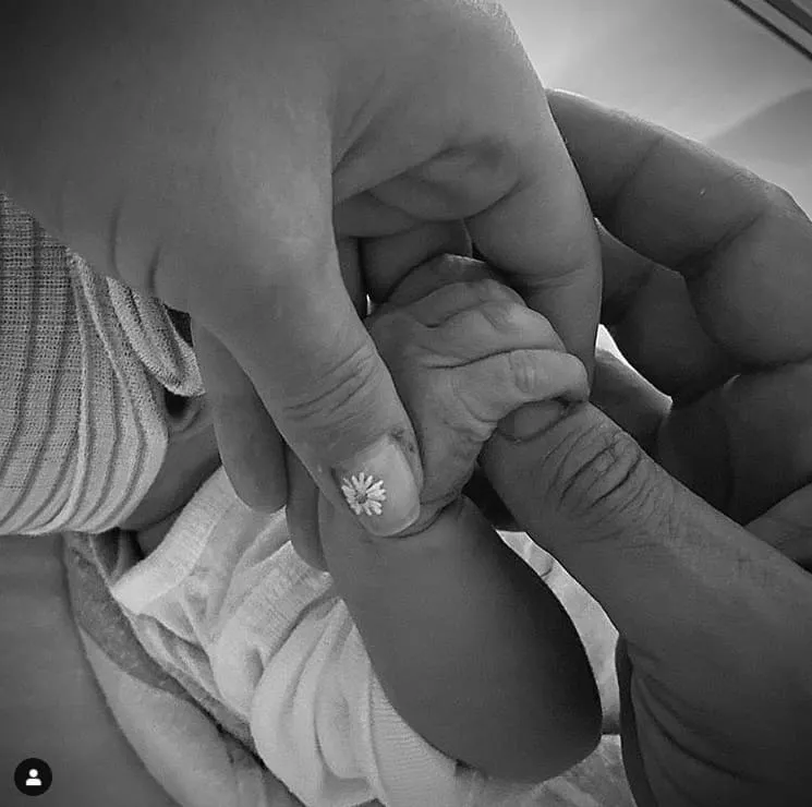 Katy Perry e Orlando Bloom com sua bebê