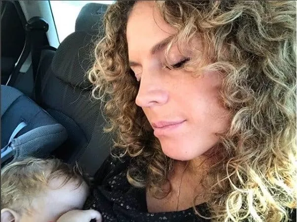 Após as gravações Maíra Charken dormiu com o filho