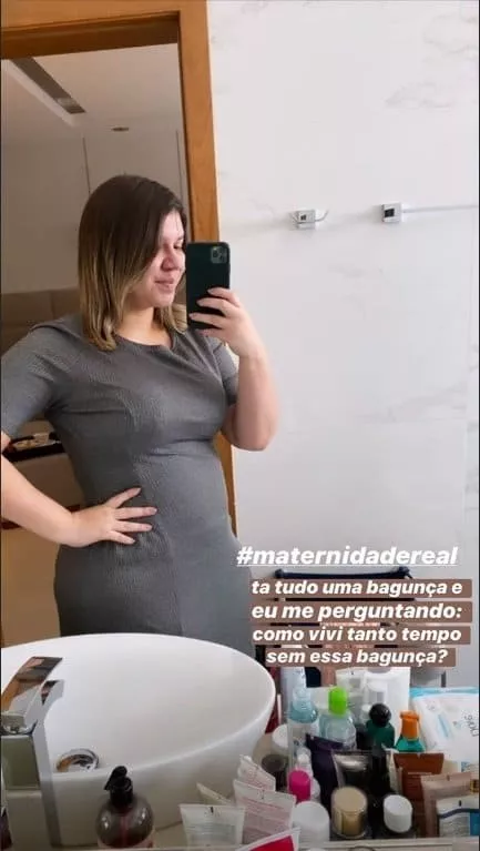 Marília Mendonça mostrou sua barriga dias após o parto