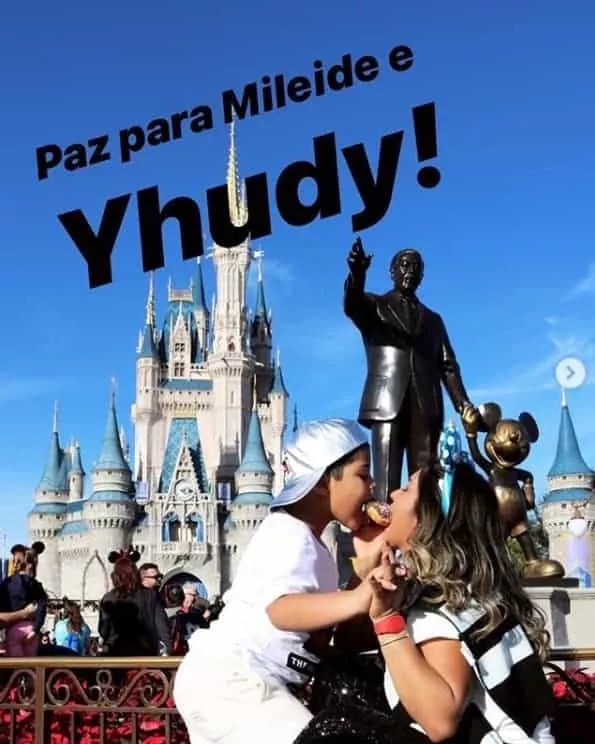 Mileide Mihaile, ex de Wesley Safadão, posta foto com o filho na Disney