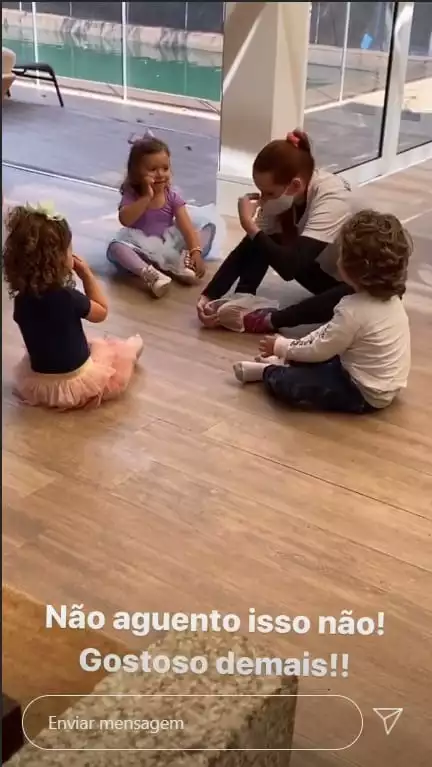 Patrícia Abravanel na aula de dança com os primos