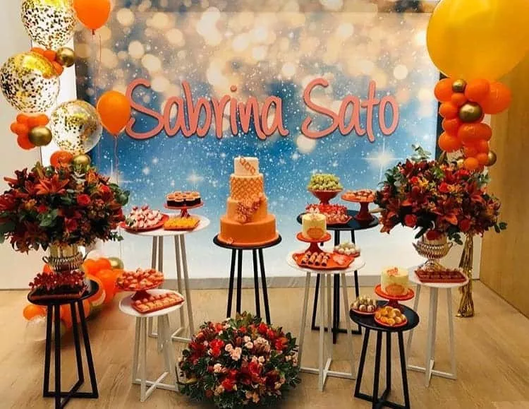 Detalhe também da festa de 38 anos da apresentadora Sabrina Sato