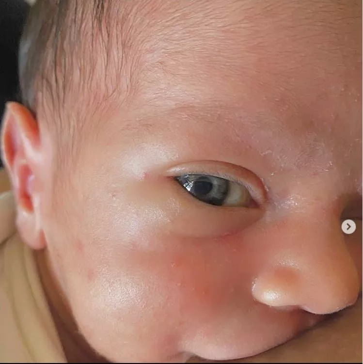 Bebê de Sorocaba e Biah Rodrigues de olhos abertos