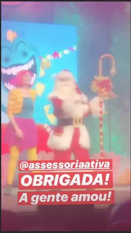 Papai Noel do show natalino que Michel Teló e Thaís Fersoza levaram os filhos