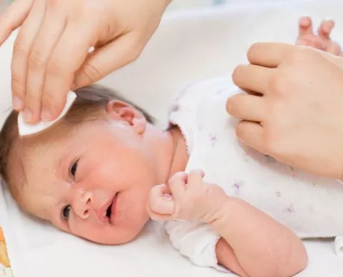 Confira os principais cuidados com a pele do recém-nascido