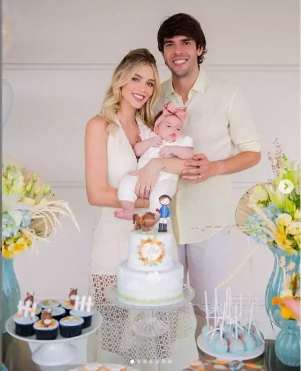 Kaká e Carol Dias na festa de sua bebê